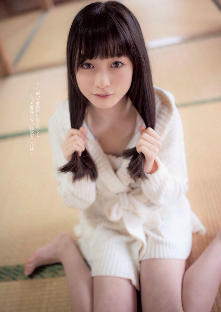 橋本環奈 太もも