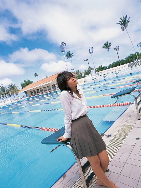 永岡真実 制服コスプレ グラビア