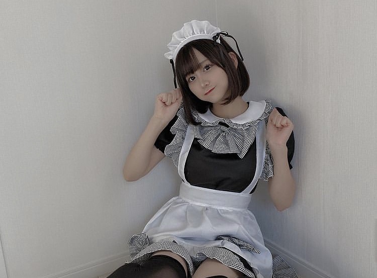 金子みゆ メイドコスプレ