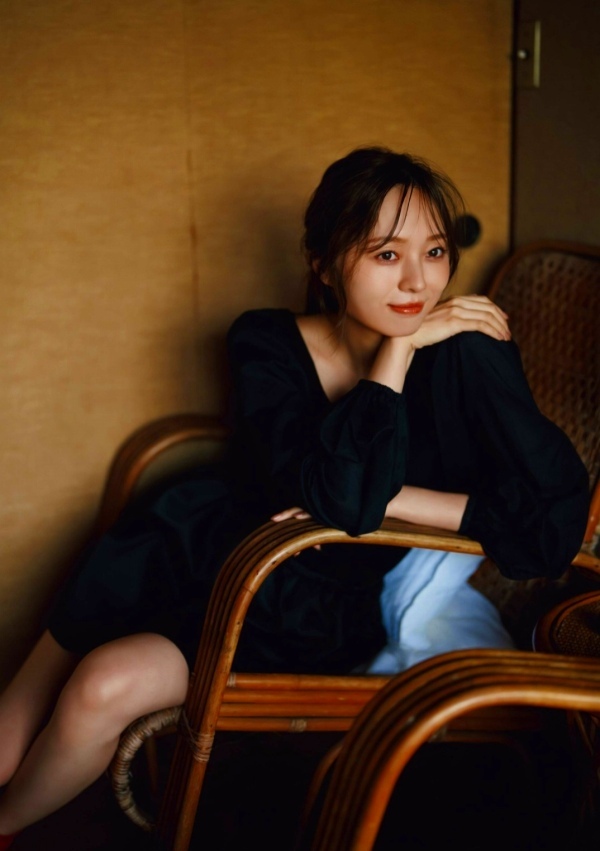 梅澤美波　セクシー画像