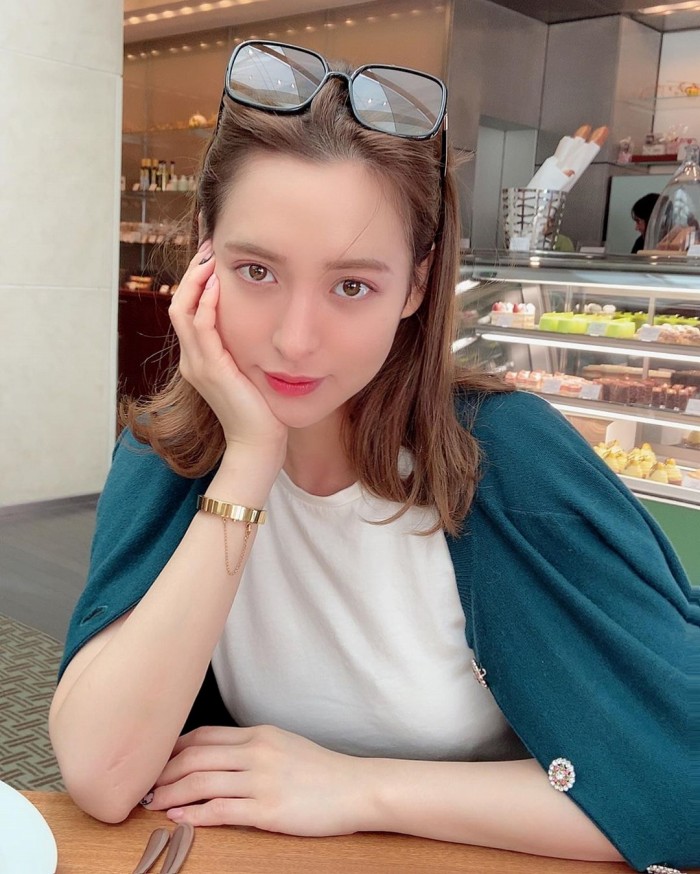 野崎萌香　SNS画像