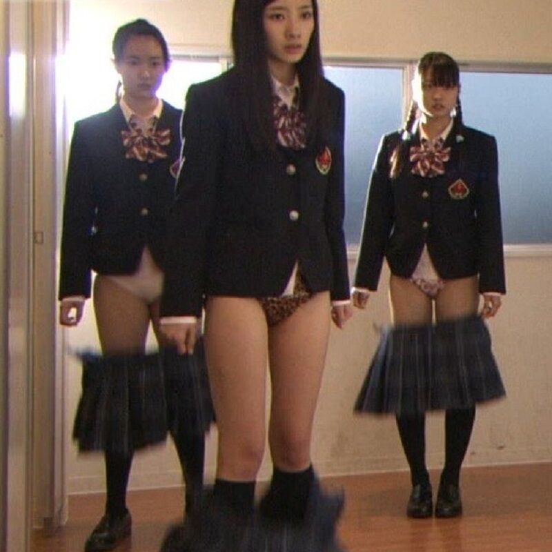 波瑠　パンチラ画像