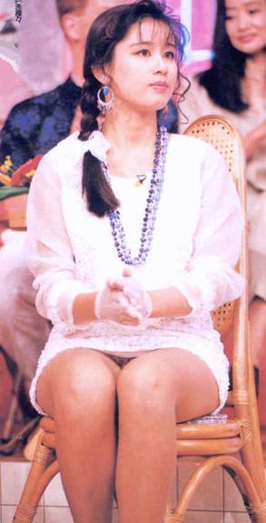 田村英里子　パンチラ画像