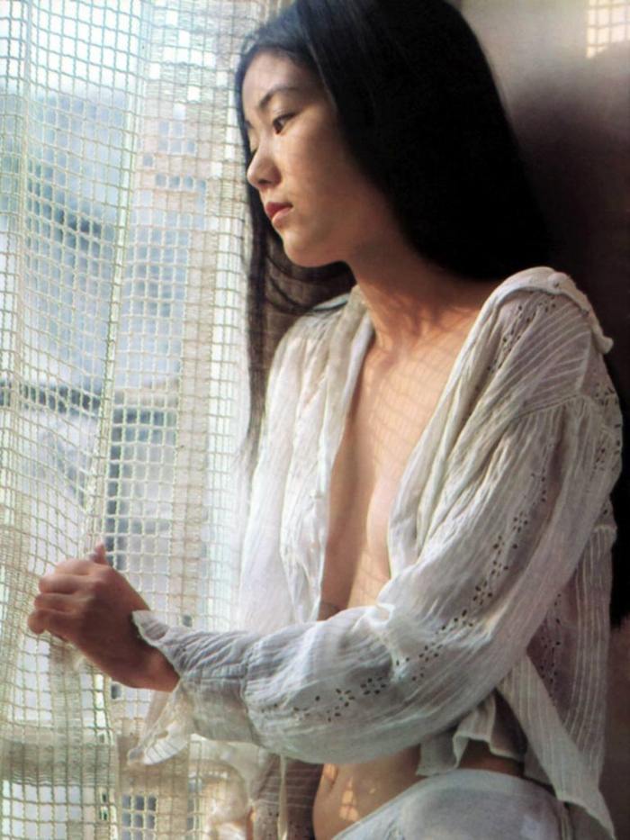 手塚理美　セクシー画像