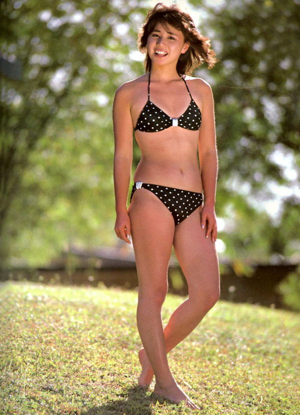 坂上とし恵　水着画像