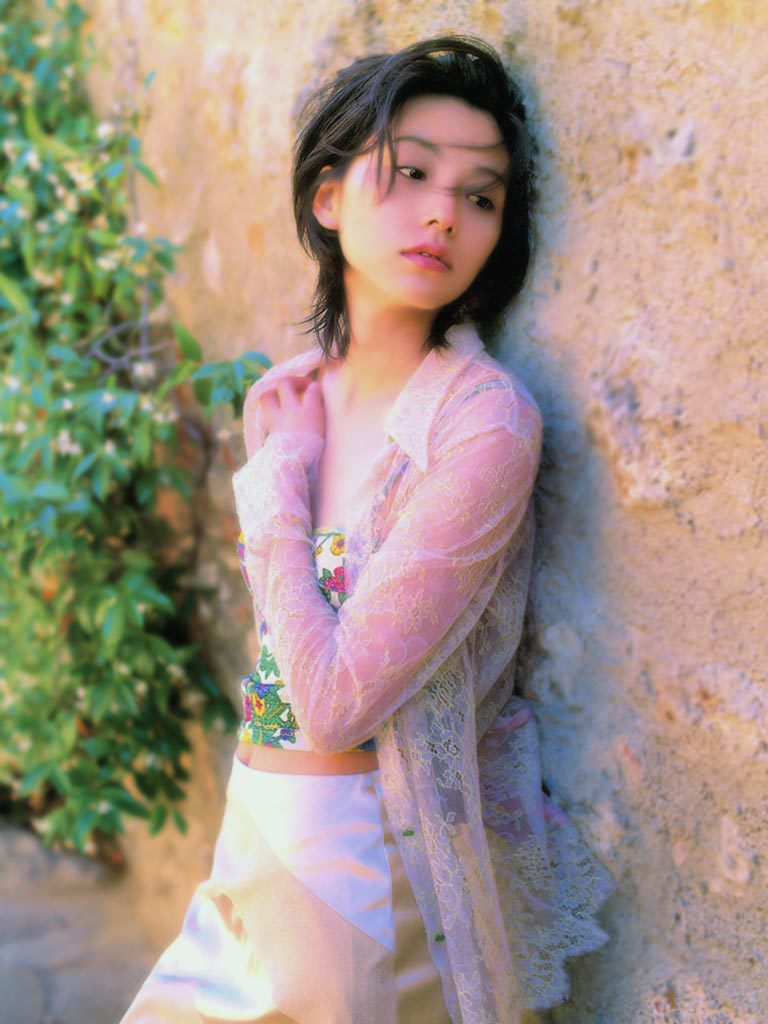 本上まなみ　セクシー画像