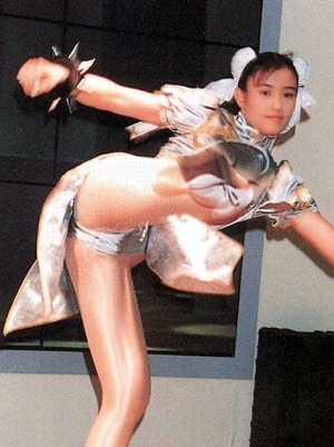 水野美紀 パンチラ画像