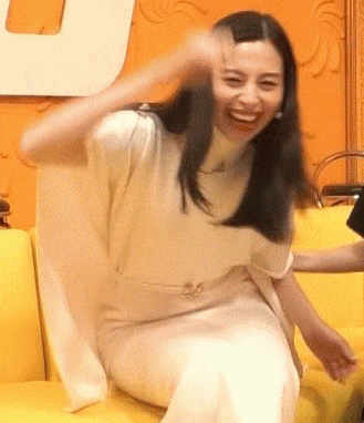 中条あやみ　パンチラGIF