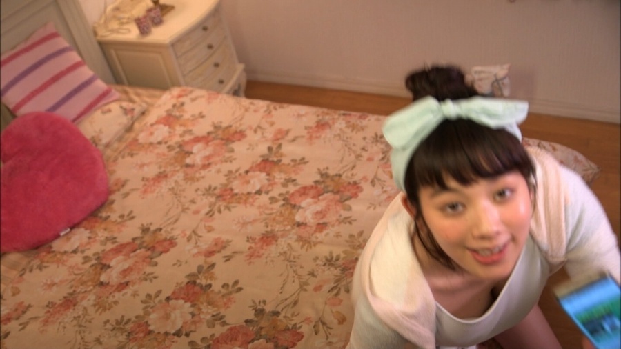 筧美和子　胸チラ画像