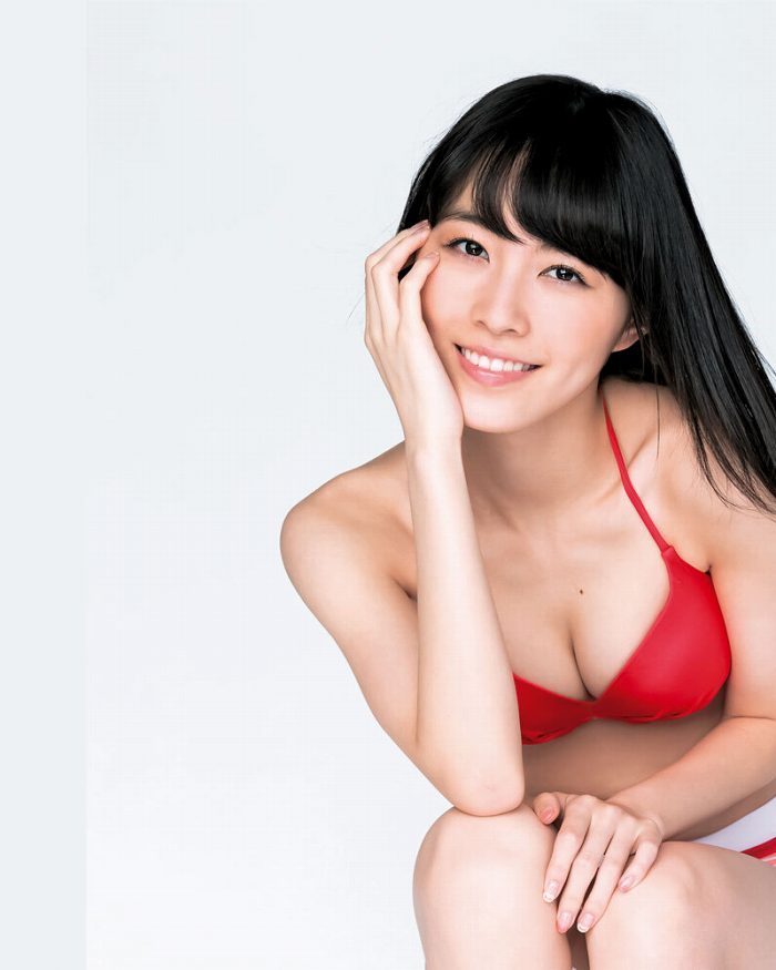 松井珠理奈 谷間 セクシー